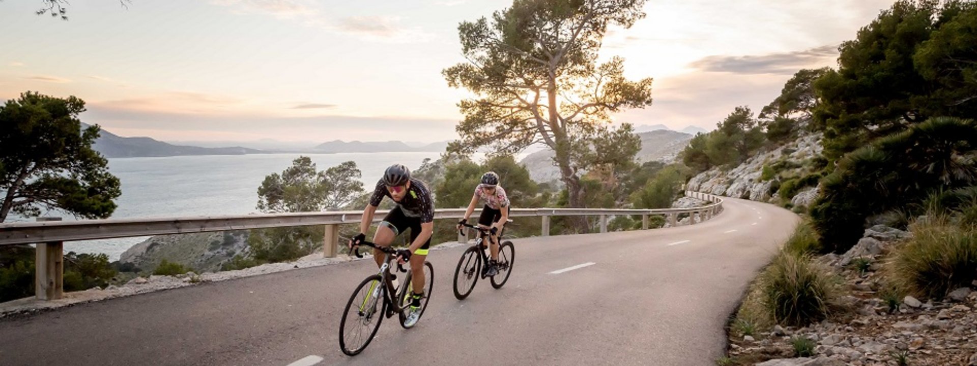 Wundervolle Aussichten für Rennradfahrer mit dem AIDA BIKE CAMP